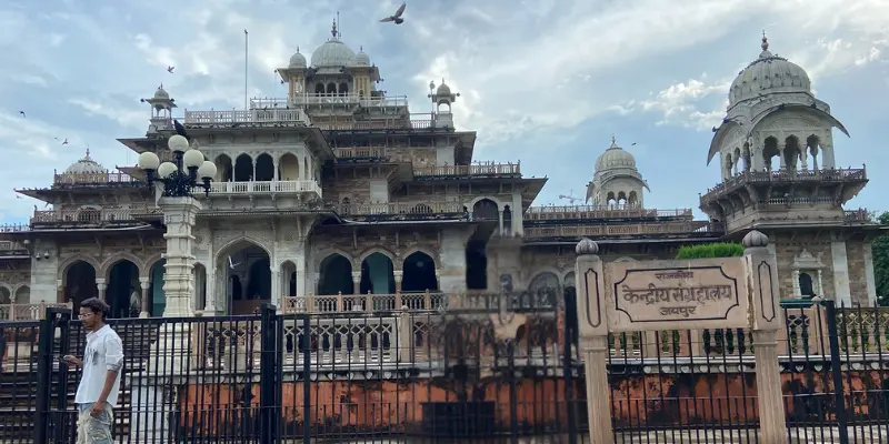 ALbert Hal Museum Jaipur Railway Station