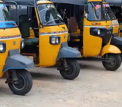 Auto Rikshaws at Jaipur Railway Station